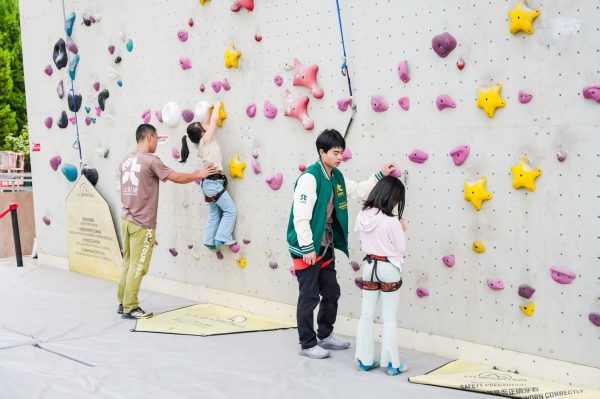 202509220800481570212143