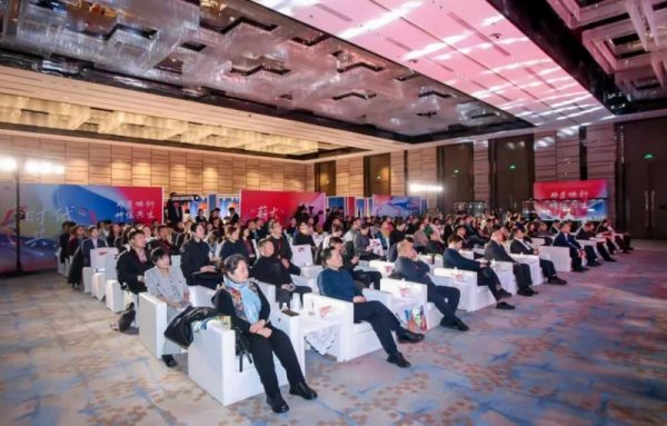 20251128092734207615882